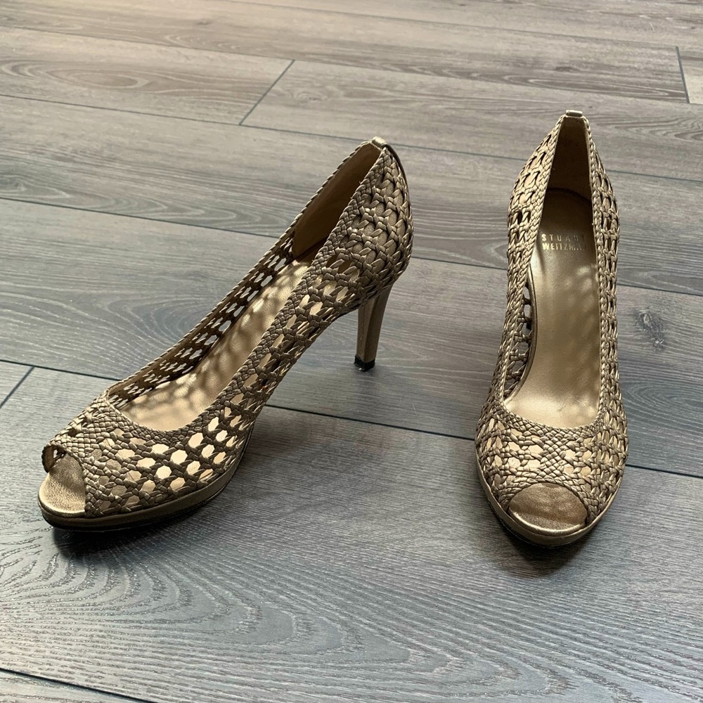 Stuart Weitzman gold metallic cage peep toe heels, 7.5, strappy lattice heels
